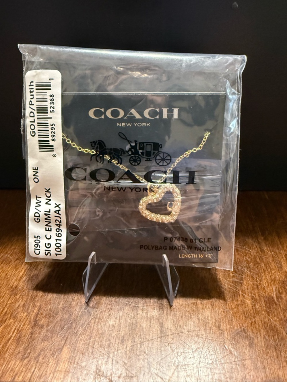 NEW Coach Gold Tone Open Heart Shape Logo C Pendant Adjustable Necklace - Picture 4 of 4
